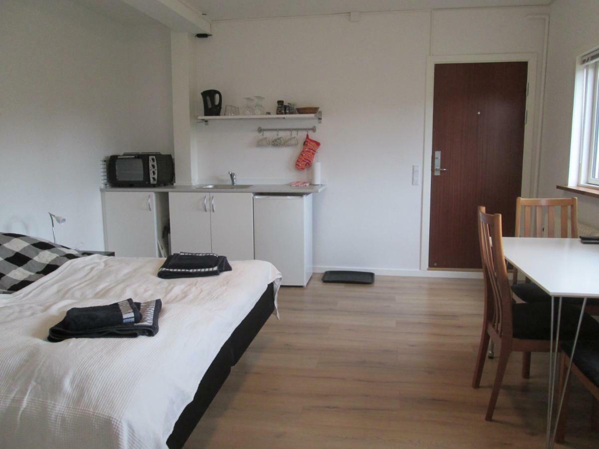 Hos Tina Bed & Breakfast Roskilde Exterior photo